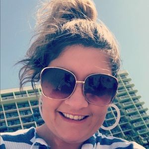 Meet your Posher, Megan